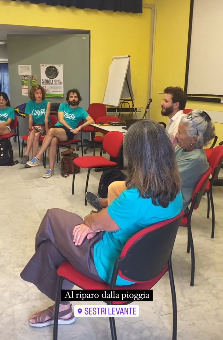 AD_eS_So's tweet photo. Oggi, in barba alla pioggia, abbiamo continuato la formazione con un laboratorio con la Scuola Common sulle comunità monitorati e il PNRR.
>>>
#estateliberi #liberaliguria #liberagenova #liberacontrolemafie https://t.co/2v07jDfdPD
