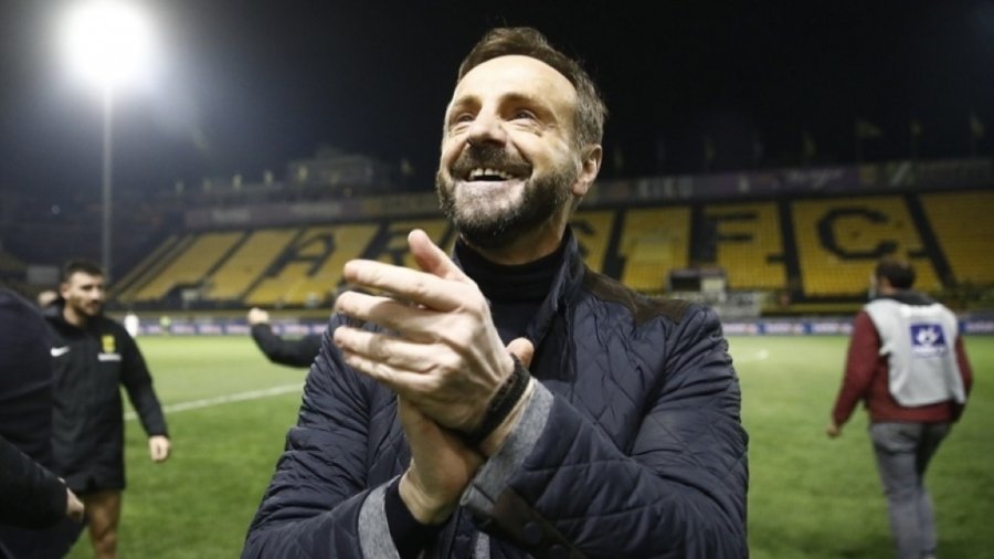 arisworldfans's tweet photo. Δεύτερη θητεία στον @ARIS__FC για τον Άκη Μάντζιο! Αύριο αναμένεται Θεσσαλονίκη για να αναλάβει. 

#ARISFC https://t.co/ZwhR0oXYfQ