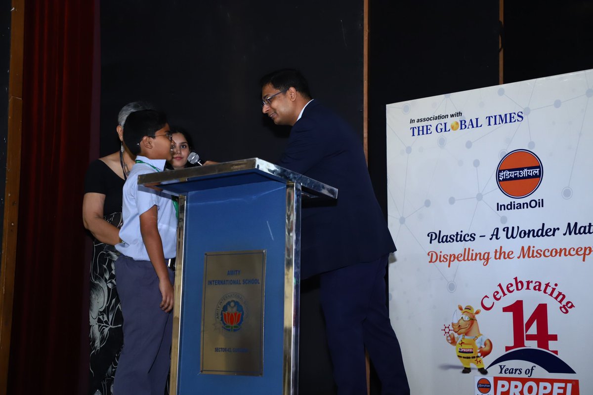 iocl_pc's tweet photo. Today our officers engaged with bright young minds, dispelling myths about plastics and highlighting their vital role in our lives. Let's bust those misconceptions and embrace a #SustainableFuture together! ♻️🌍 #useplasticsresponsibly 
#amityschools https://t.co/gOirSO96yU