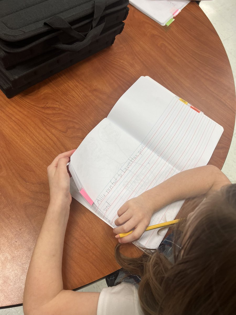 Mrs. Golden tweet media