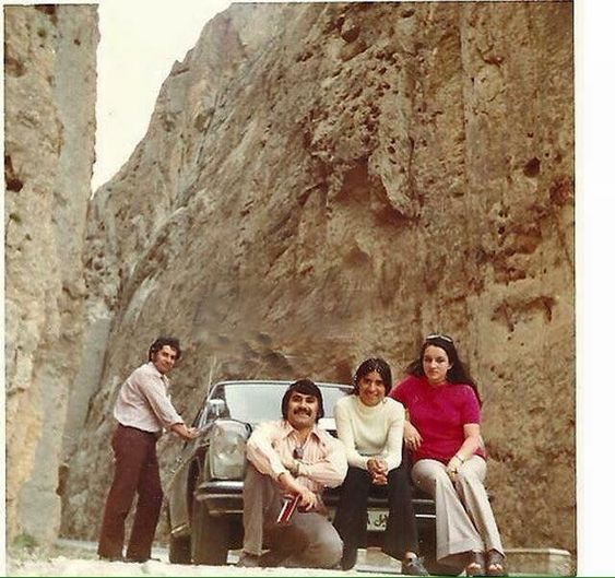 StephanAJensen's tweet photo. Road trip in Afghanistan, 1970s https://t.co/C5OdVJWkG9