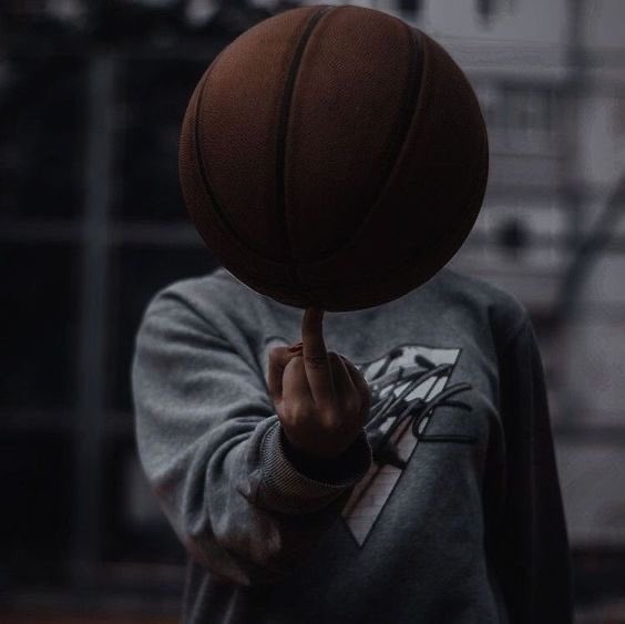 RHaacht's tweet photo. #ProyectoZas🏀❤️🔥 estará ambientado en Valencia y tiene estas vibes: https://t.co/bpkuMAtlAc