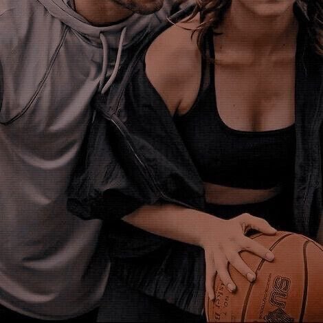 RHaacht's tweet photo. #ProyectoZas🏀❤️🔥 estará ambientado en Valencia y tiene estas vibes: https://t.co/bpkuMAtlAc