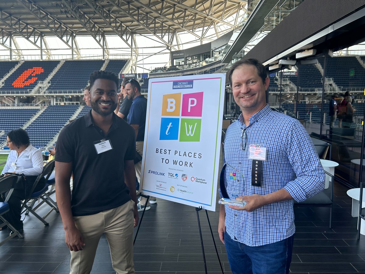 Differential tweet media