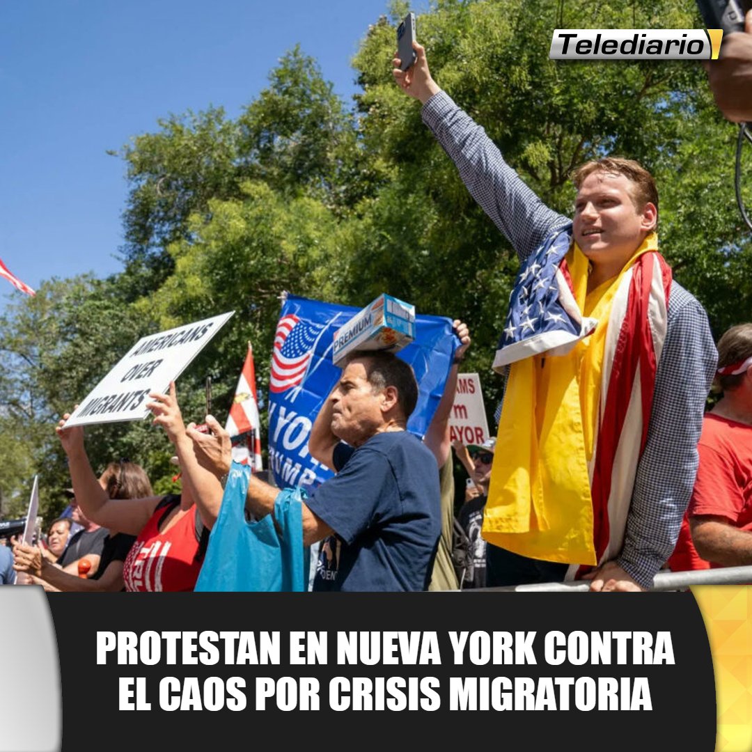 TelediarioGT's tweet photo. 🚨 Decenas de personas #protestaron frente a #GracieMansion, la residencia del #alcalde de #NuevaYork ➡ https://t.co/H7FwnxnvAe https://t.co/JQMCu798fJ