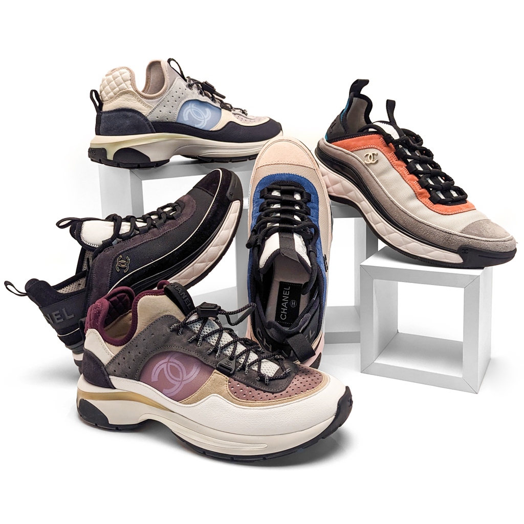 luxedh's tweet image. Running miles in style, powered by Chanel. 🏃‍♀️✨⁠
⁠
#luxedh #chanel #chanelshoes #luxuryshoes #cc #chanellover #cocochanel #chanelsneakers #luxuryshoe #luxurysneakers
