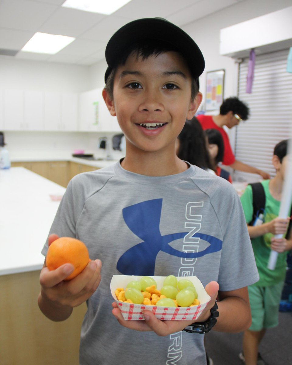 BGCBellevue_'s tweet image. Thanks to @Safeway, Boys &amp;amp; Girls Clubs of Bellevue has received $10,000 through the #NourishingNeighbors 'Fuel our Kids. Feed our Future' campaign. 🙌 This grant helps us supply nutritious snacks to kids in our community. 🍎🥣

#Safeway #BGCBellevue #WAClubs