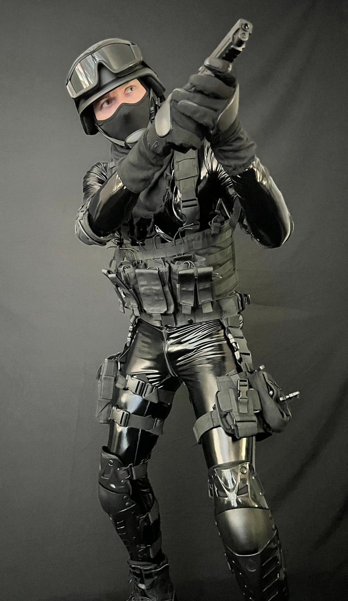 Whenever doing action photos like this I like to think I'm facing a boss in a video game,  or even that I'm in a movie of some sorts.  

Love letting the imagination run free while in gear.  What do you imagine when you see my pics? 

Photo by the awesome <a href="/SWAT_Studios23/">SWAT_Studios</a>