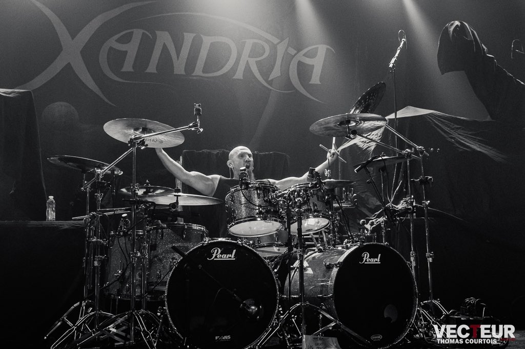 XandriaBand's tweet photo. Great shots from Montreal by Thomas Courtois for @vecteurmagazine 
#xandria https://t.co/OicJGOHVY0