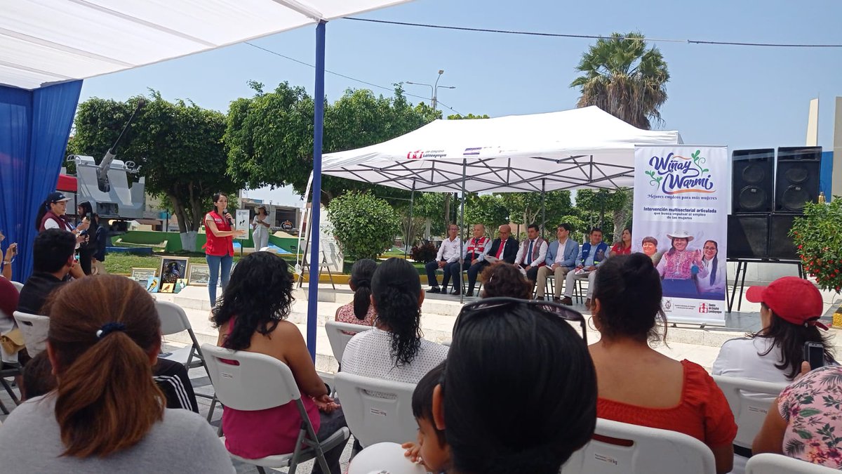 MTPE_Peru's tweet photo. 🎉 ¡Así se desarrolla la feria informativa en #Lambayeque sobre los servicios que brinda nuestra estrategia #WiñayWarmi! @MIDIS_CunaMas, #Chat100, #Línea100, Asesoría para la búsqueda de empleo, apoyo a las artesanas y muchas opciones más.
📲 Conoce más en https://t.co/RkP3xtDV5J https://t.co/1jHxjzcv1g