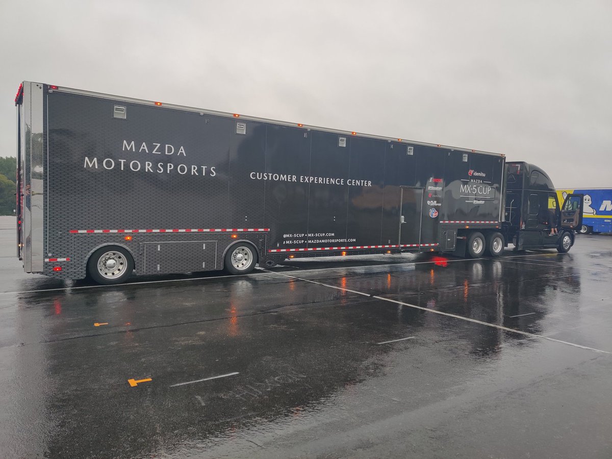 A_Valdes007's tweet image. Great race weekend at @VIRNow  in the @MazdaMX5Cup series. Now @performanceflis @MazdaRacing Customer Experience Center heads back to HQ in Daytona Beach to prepare for the next event. 
#mx5 #flisperformance