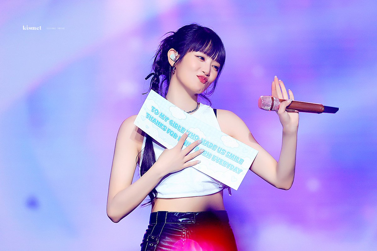 KISMET_MN's tweet photo. 230715 🥹💜
TO MY GIDLE WHO MADE US SMILE
THANKS FOR BEING BORN EVERYDAY

#여자아이들 #아이들 #민니 #MINNIE #GIDLE https://t.co/FYsnQhiVud