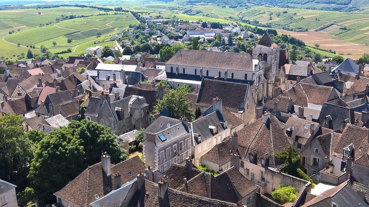 PerseusLeGrand's tweet photo. 10) Sancerre, Cher (2021) https://t.co/JcZU1Mm2YW