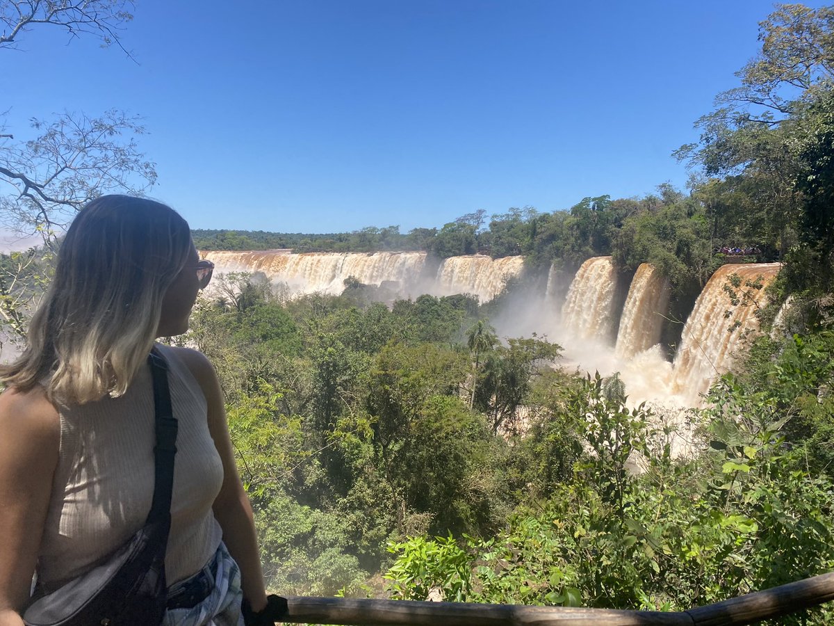 Clarageogteach1's tweet photo. Country 4) Argentina (one of my favourite countries from the entire 11 month trip!)

A huge country so were only able to see the highlights - Patagonia ❄️, Buenos Aires, Mendoza 🍷, and Iguazu Falls 🇦🇷 https://t.co/QuE3tLnEJQ