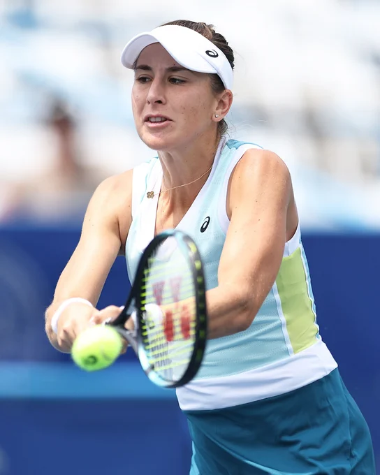 BELINDA BENCIC 2 - Página 4 F4olyncaQAcKtg6?format=webp&name=small