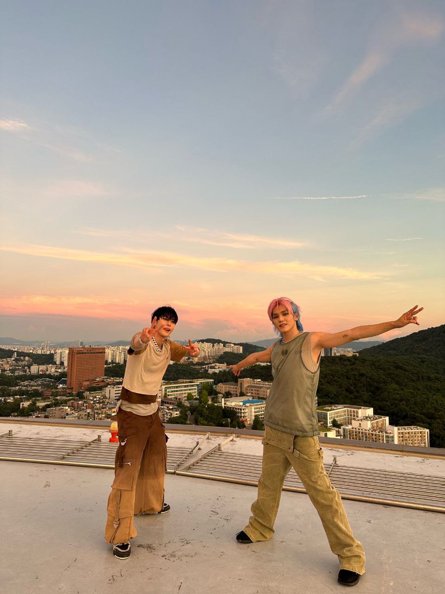NCT BUBBLE tweet media