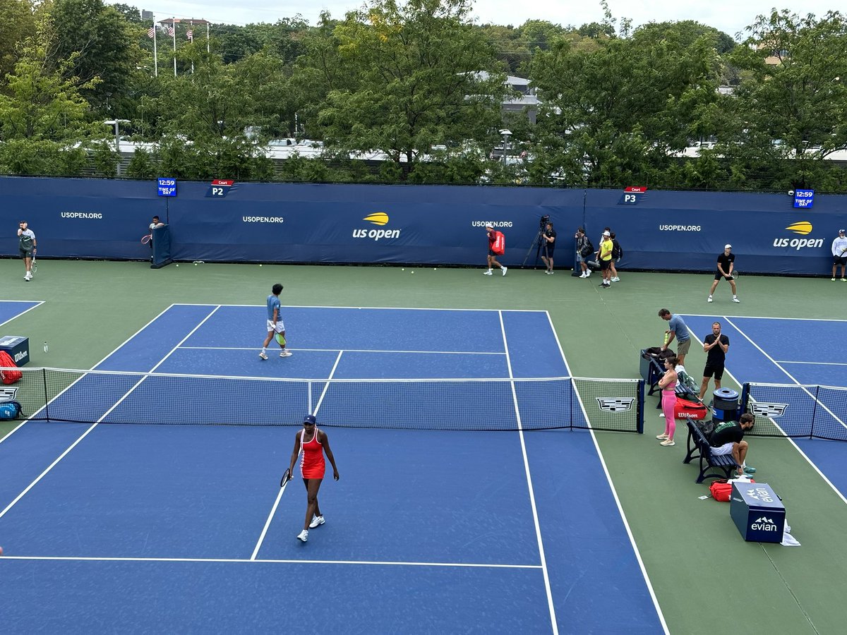 GlamSpinTennis's tweet photo. Venus Williams #USOpen #Queenus https://t.co/mJJ4jbqtwR