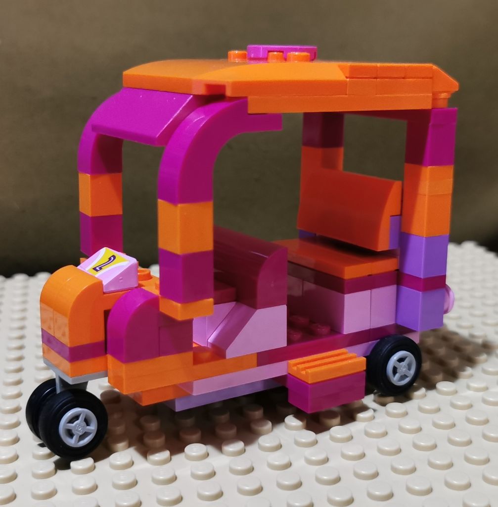 This Friends #LEGO Tuk Tuk by Judi Kraska would be an excellent way to get around in Heartlake City #weloveMOCs