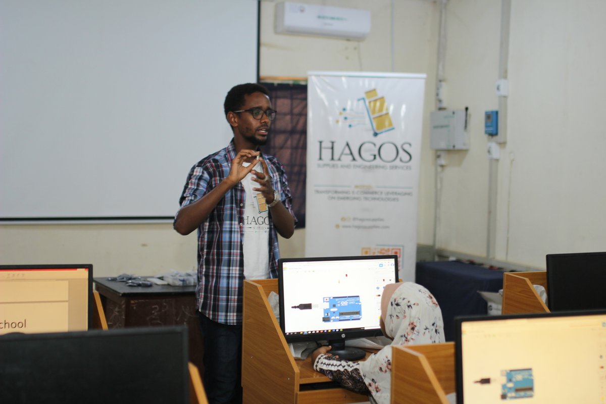 sunnahtechlab's tweet image. Sunnah Tech Lab&apos;s Summer Kids Coding enters Week 3: Young minds delve into the realm of embedded systems guided by @AbdallahHagos. Weeks 1 &amp;amp; 2 covered the essentials of Scratch, HTML, and CSS. #SunnahTechLab #tech #kidsintech @NITDANigeria @bosuntijani @FMoCDENigeria @giz_gmbh