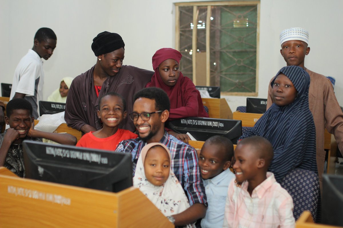 sunnahtechlab's tweet image. Sunnah Tech Lab&apos;s Summer Kids Coding enters Week 3: Young minds delve into the realm of embedded systems guided by @AbdallahHagos. Weeks 1 &amp;amp; 2 covered the essentials of Scratch, HTML, and CSS. #SunnahTechLab #tech #kidsintech @NITDANigeria @bosuntijani @FMoCDENigeria @giz_gmbh