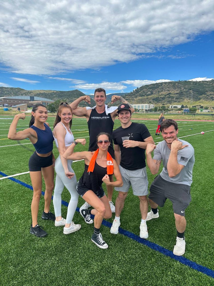DMILL13's tweet photo. Got the sexiest people in C.O out together for a Sunday morning fit camp! The first one of many. Building a community of like minded people!
Change your mind set, change your life!
#wedotransformations https://t.co/IXvNKdLt3a