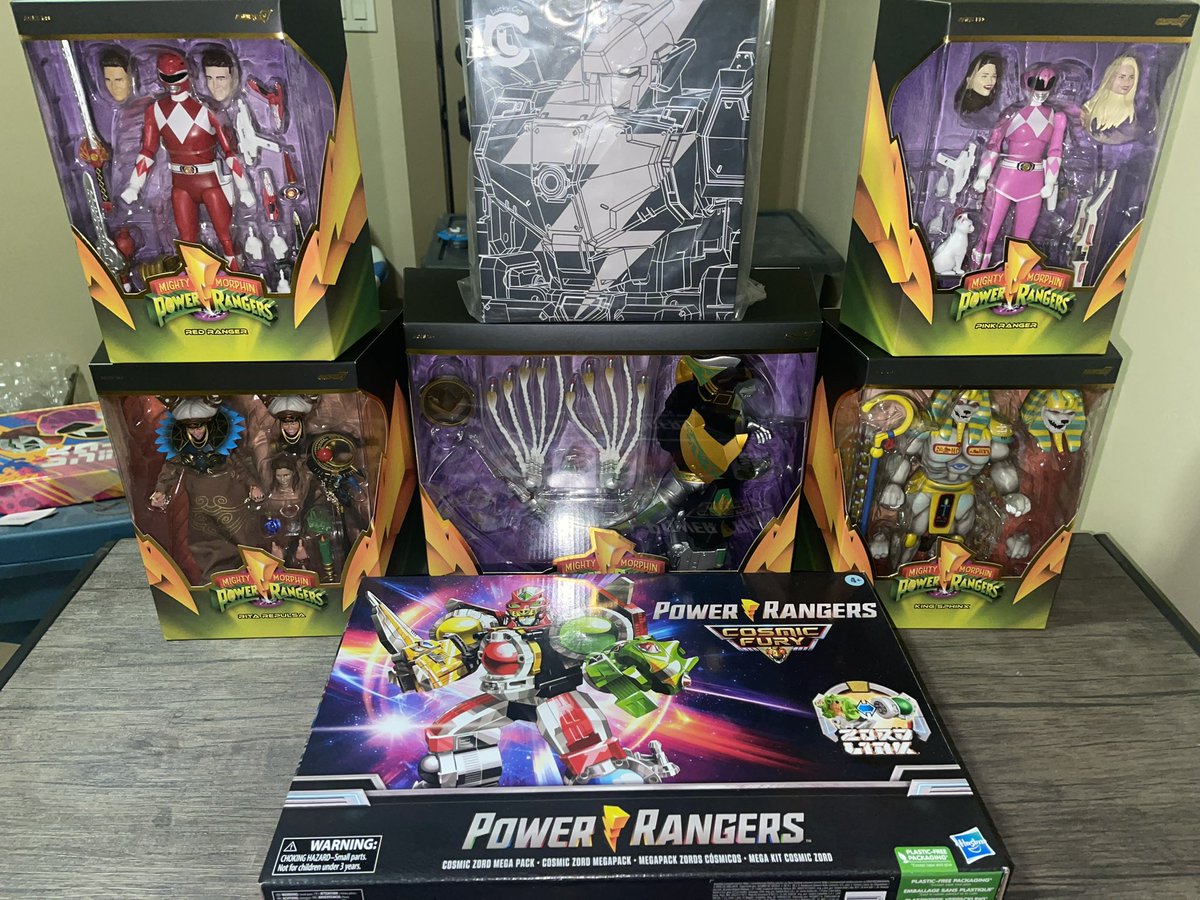 Martian_Ranger's tweet photo. GIVEAWAY TIME!

Actually…

It’s Morphin’ Time!

Happy 30th anniversary to this morphinomenal franchise!

Follow + RT + Like for a chance to win this entire bundle of Power Ranger themed goodies!

US only. Giveaway ends 24 hours from this tweet.

#PowerRangers30 #PowerRangersDay https://t.co/lUjkDqEi6p