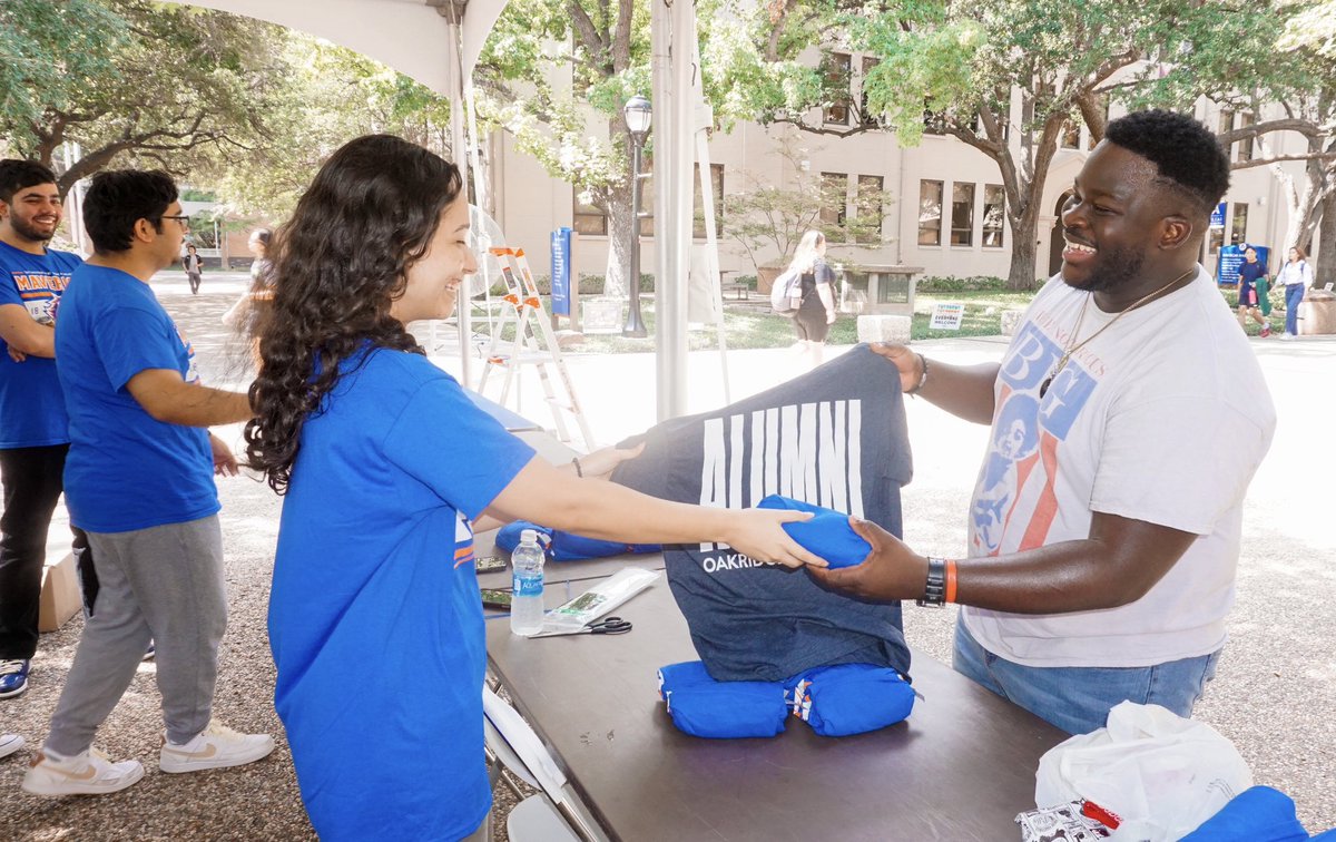 🔹MAVSWAP 2023🔸

Don’t forget to come by the UC with your shirt today or tomorrow. 

We will be there from 11-1PM! #mavup