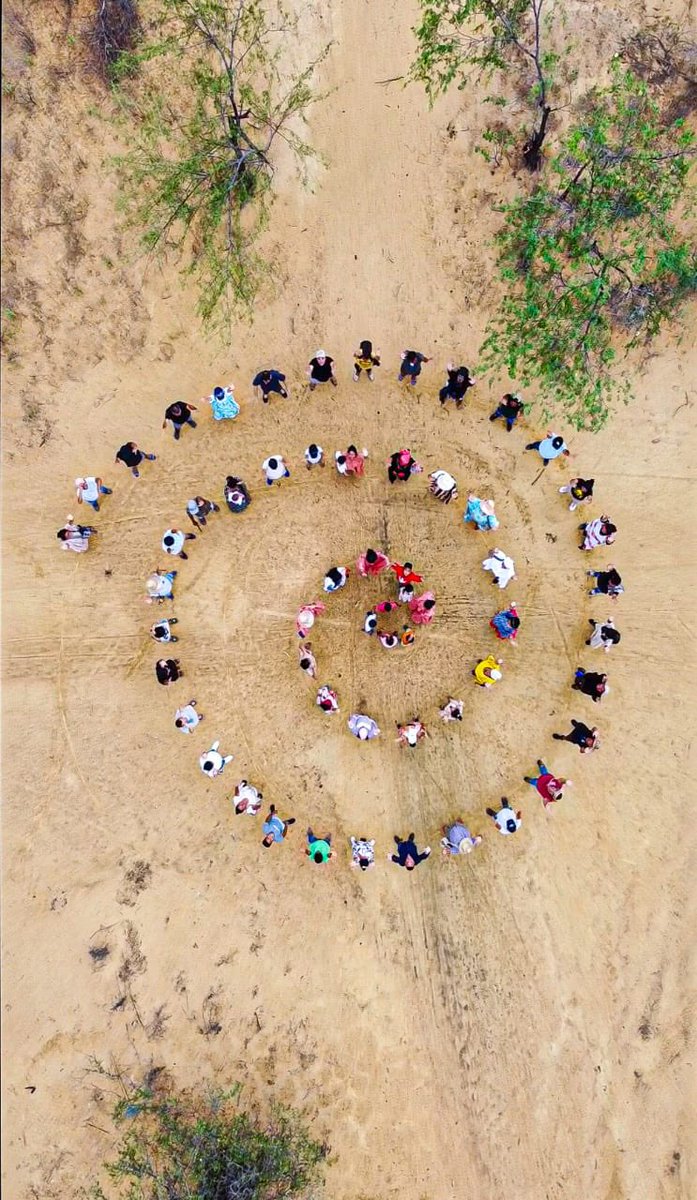 Tatuado Con Espinas (@tatuadoespinas) on Twitter photo Y nos reunimos para hacer este espiral de vida durante el 1er Encuentro de Tatuadorxs del Pueblo Wayuu. #Wayuu #CineIndígena <a href="/lushcosmetics/">Lush North America</a> <a href="/SOW_Earth/">Seeds of Wisdom</a> <a href="/NiaTero/">Nia Tero</a> <a href="/CSORG/">Cultural Survival</a> <a href="/CSorg72/">Cultural Survival en Español</a> Y nos reunimos para hacer este espiral de vida durante el 1er Encuentro de Tatuadorxs del Pueblo Wayuu. #Wayuu #CineIndígena <a href="/lushcosmetics/">Lush North America</a> <a href="/SOW_Earth/">Seeds of Wisdom</a> <a href="/NiaTero/">Nia Tero</a> <a href="/CSORG/">Cultural Survival</a> <a href="/CSorg72/">Cultural Survival en Español</a>