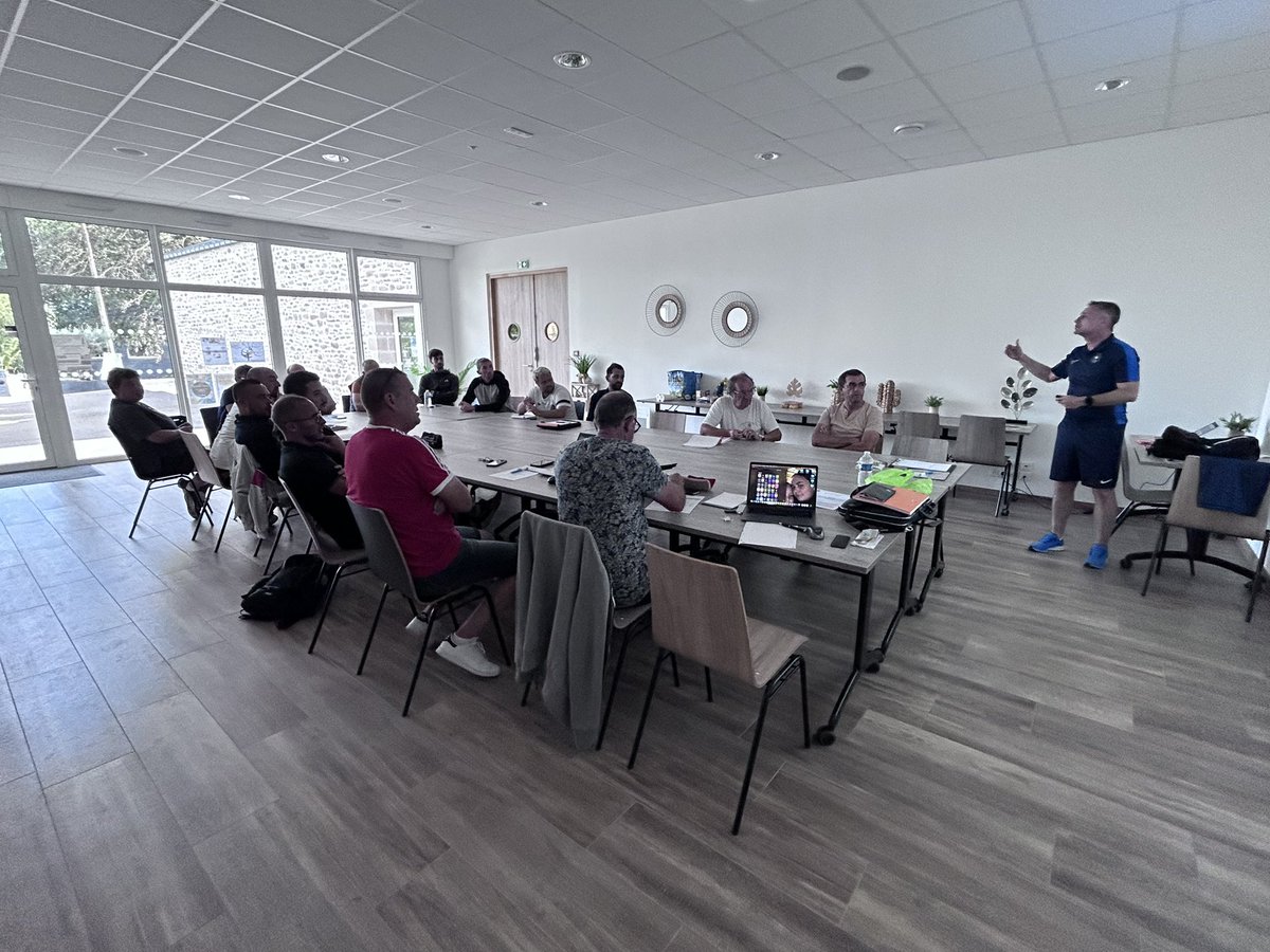 AEF561's tweet image. Réunion de rentrée de la Commission Technique du District de Football du Morbihan.