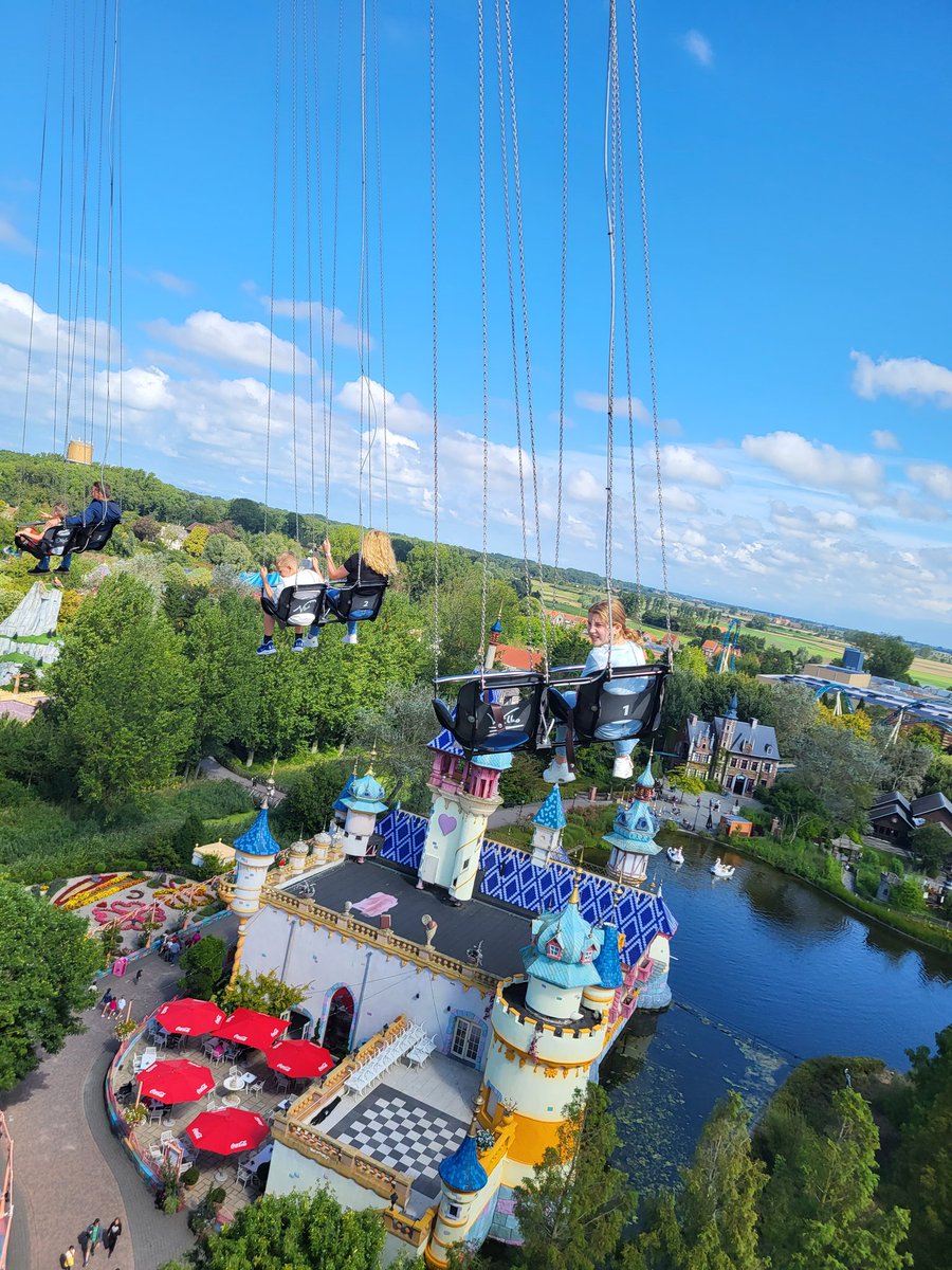 Dag nr 2 uitleven. #dagjepretpark #kasteel <a href="/Plopsa/">Plopsa</a> #zomervakantie