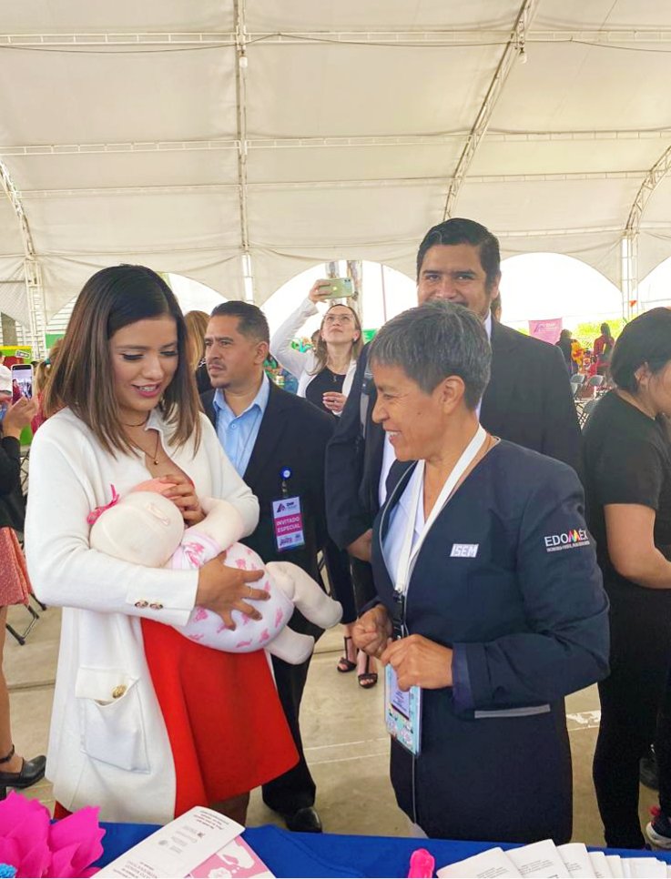 DianaStephanyLG's tweet photo. En #AtizapánDeZaragoza trabajamos en equipo por el bienestar de la población, principalmente de nuestros #humanitos 👧🏻🧒🏻 Se llevó a cabo el 1er Foro por la Primera Infancia en Atizapán de Zaragoza como Estrategia Nacional de Atención🙋🏻‍♀️ 
#AtizapánProtegiendoTusDerechos https://t.co/Y3UP3Umx5P