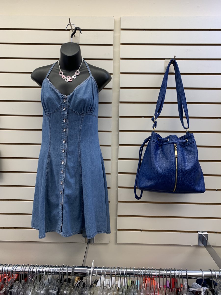 ClosetCoutureNV's tweet image. We're feeling 'blue' because summer is almost over, but we have lots of great items still in store to make the most out of these last days of summer. Come visit us until 5PM today.

#CCBStyle #ShopSaveSupport #Brantford #NovaVita