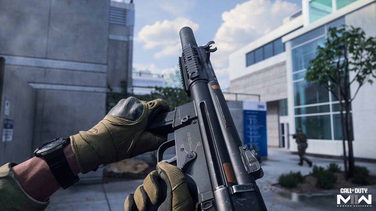 CallofDutyWire's tweet photo. New weapons in Modern Warfare II and Warzone Season 05 Reloaded: 

Lachmann Shroud (Submachine Gun)
Pickaxe (Melee)
9mm Daemon (Sidearm/Pistol)

#CallofDuty #Warzone https://t.co/rsJRLzR3vC