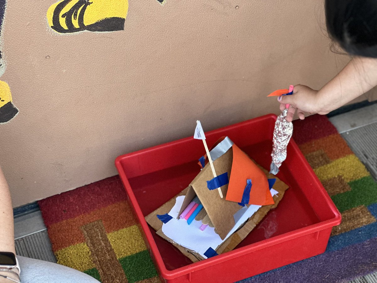 Jen Holsinger-Raybourn tweet media