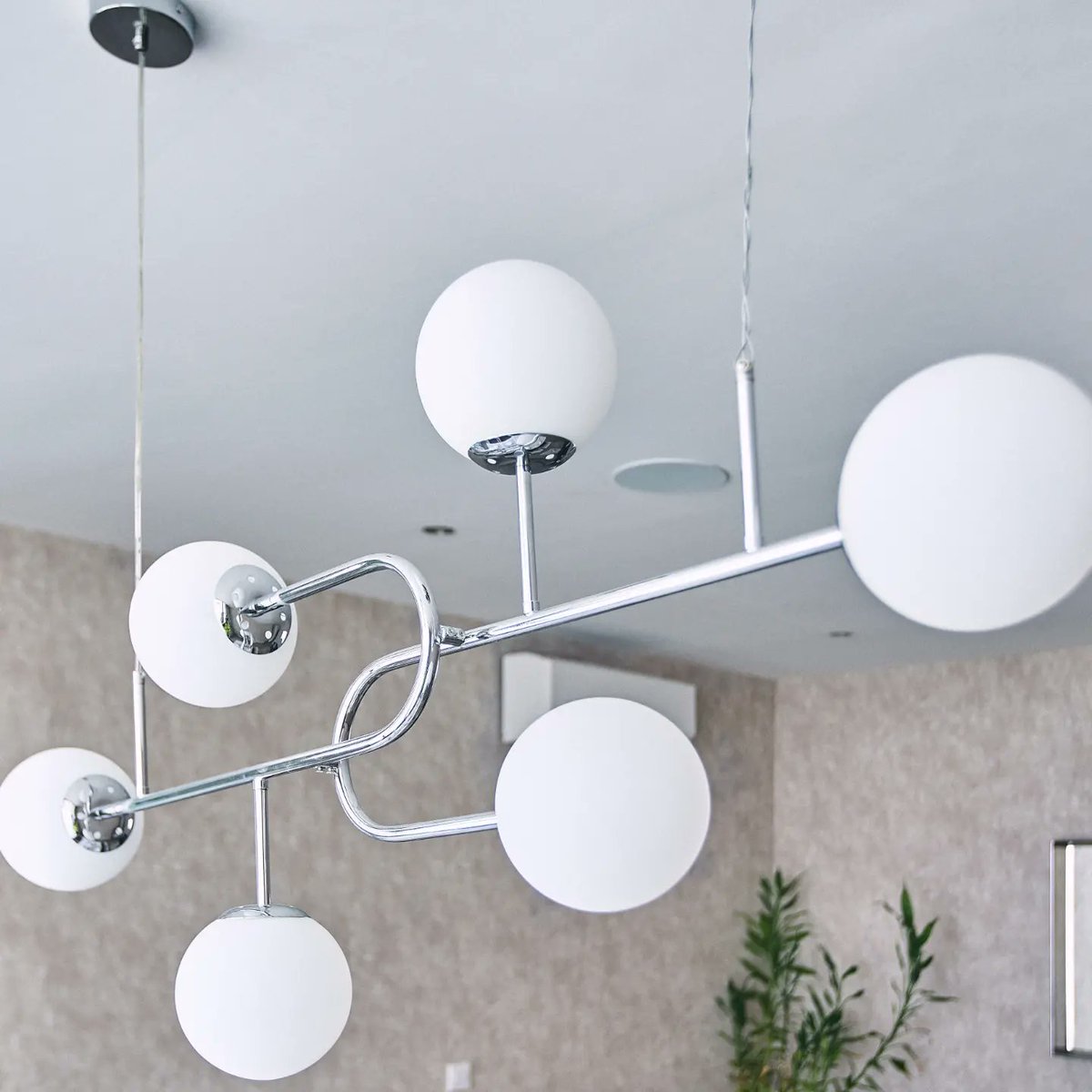 DevtracoGroup's tweet image. Step into a world where design meets comfort at one of Devtraco Plus&apos; projects: Nova at Roman Ridge

Discover the art of refined living through our meticulously crafted interiors. 

#Devtracogroup #NoVA #Investment #Eleganceredefined #luxury #interiordesign