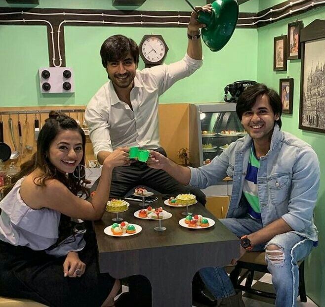 Harshad Chopda Helly Shah and Randeep Rai  I find old pics so I post them .

#HarshadChopda #HellyShah #RandeepRai