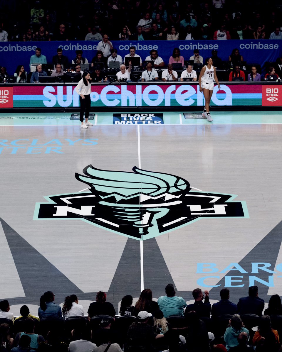 2023 @nyliberty home court design 🗽🎨 I’m so lucky to have been able to create this for the Liberty especially for what’s been such an exciting season so far! Growing up nearby and idolizing the Liberty players - this is a “pinch me” type of thing. Only the beginning…