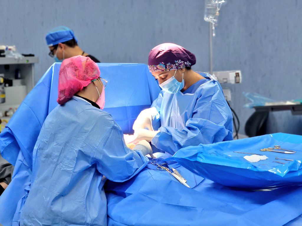 LosRiosIESS's tweet photo. #55AñosIESSCampesino l Durante el mes de julio, el Hospital General Queve reportó 109 cirugías a beneficiarios del @IESS_SSC, siendo las intervenciones traumatológicas las de mayor incidencia, seguidas de las cirugías generales y oftalmológicas. https://t.co/rRr7nLyVJu