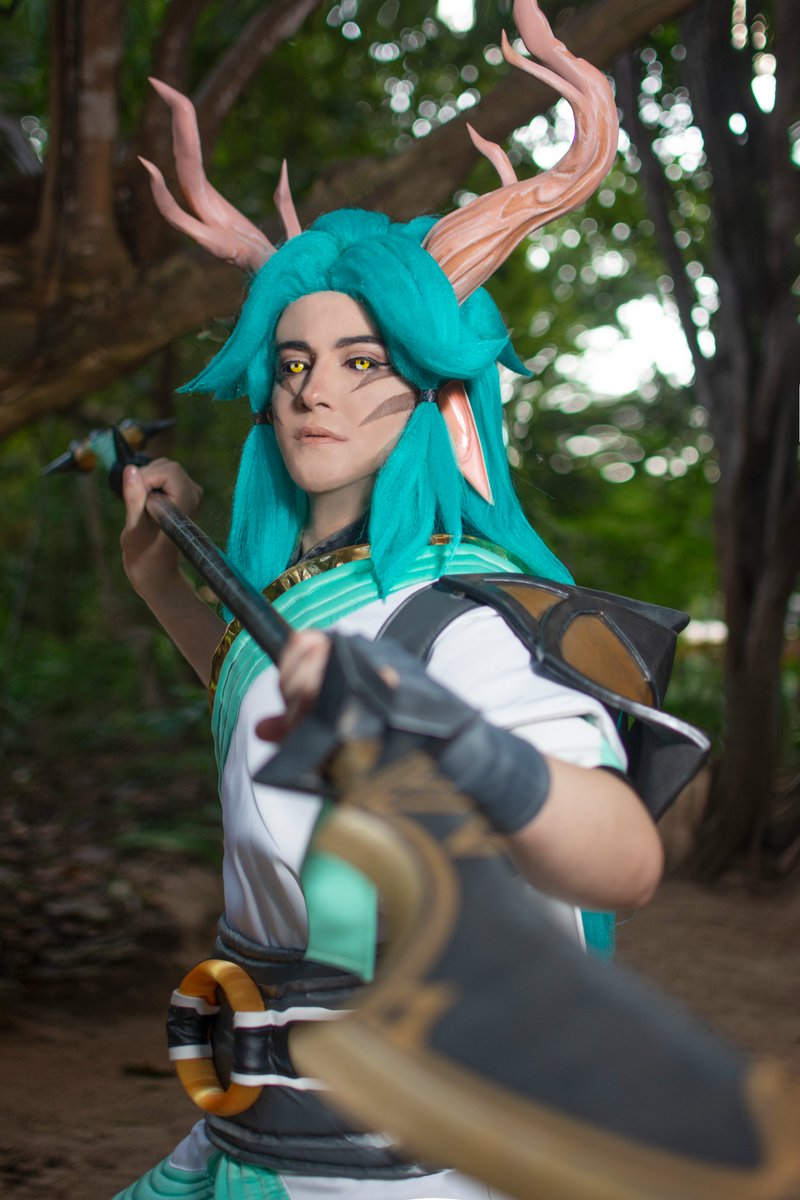 WorldEternalMMO's tweet photo. Cosplayer Number #1: @HaohawCosplay   

💰 To vote for @HaohawCosplay and have him win $500: 

TWITTER
1 Like = 1 Point 
1 Comment = 2 Points 
1 Retweet = 3 Points 

DISCORD
1 Reaction on the last announcement = 2 Points 

⏰ Whoever gets the most points in 48 hours will win $500!

🚀 Let the voting begin!