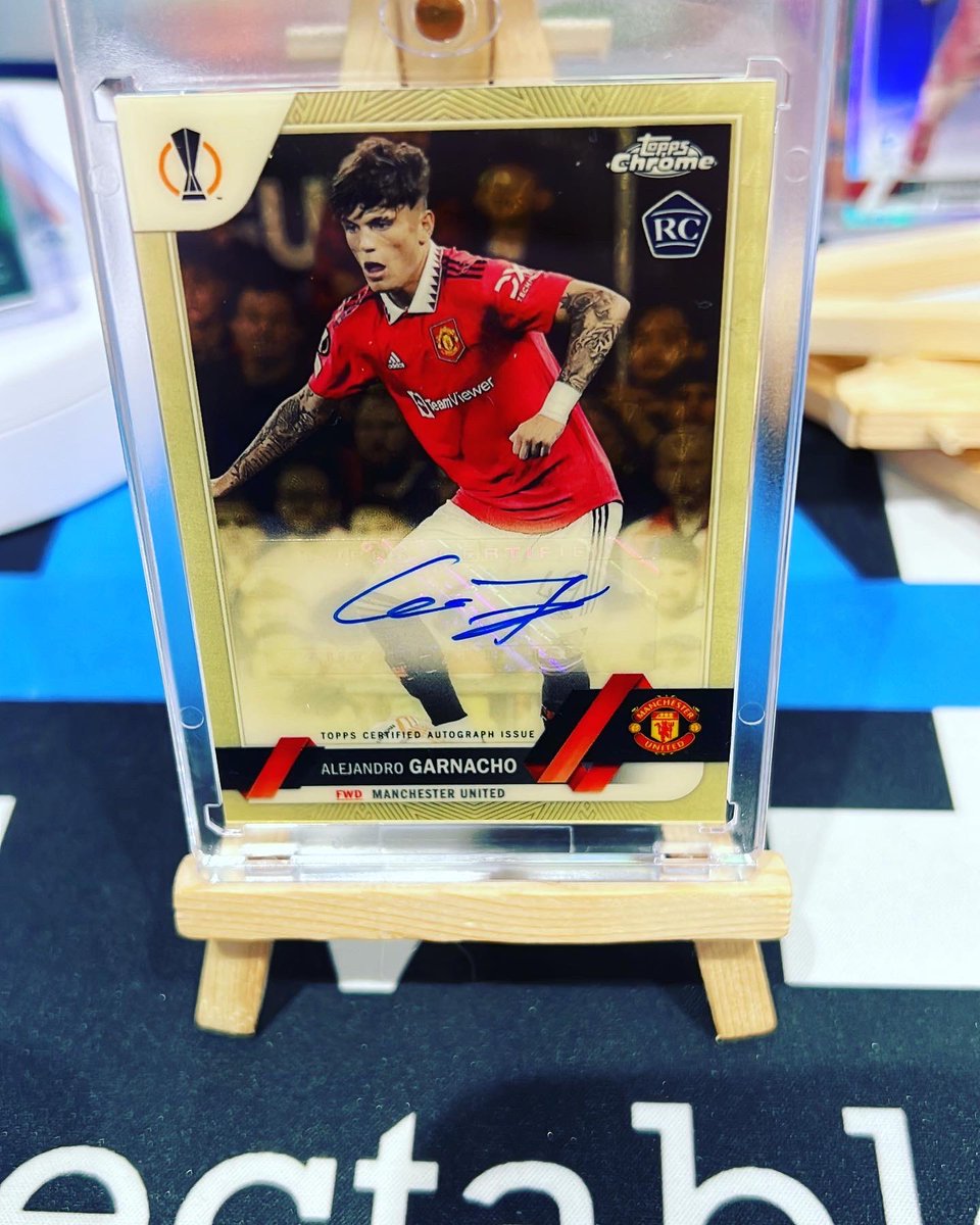 RM Collectables tweet media