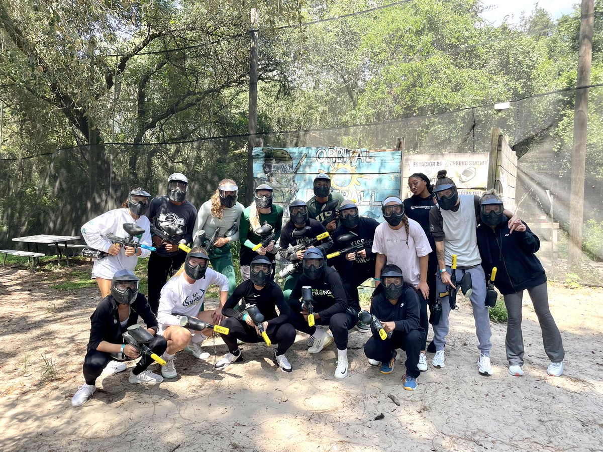 Some more team bonding for the Bulls! 

#HornsUp🤘 | #RunWithUs