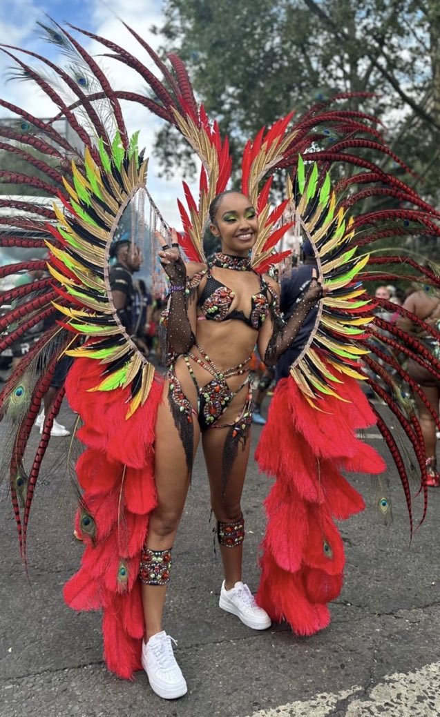 LMUSAPROMO's tweet image. Leigh wearing her Carnival Costume! 🔥🔥🔥