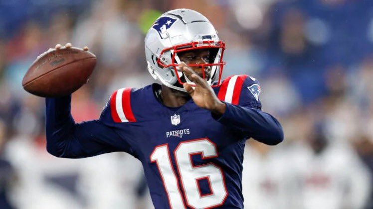 Savageboston's tweet photo. BREAKING: 

The Patriots have released quarterback Trace Mcsorley.  

One step closer… https://t.co/0NgjfldgUg