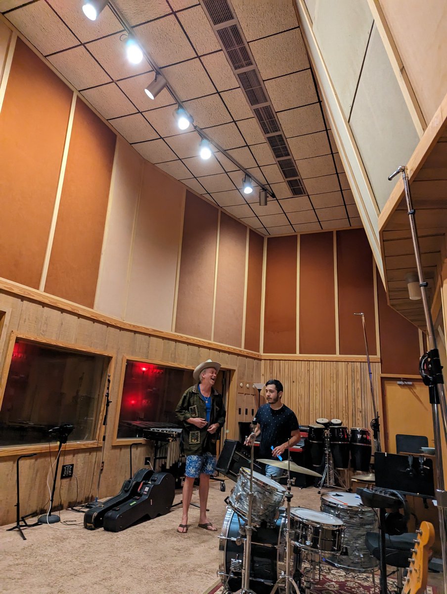 spoonbendsleaze's tweet photo. TFW you're about to make a whole record album with your hero and mentor #jimbomathus #muscleshoals #portsidesound https://t.co/P9WSTJm6fx