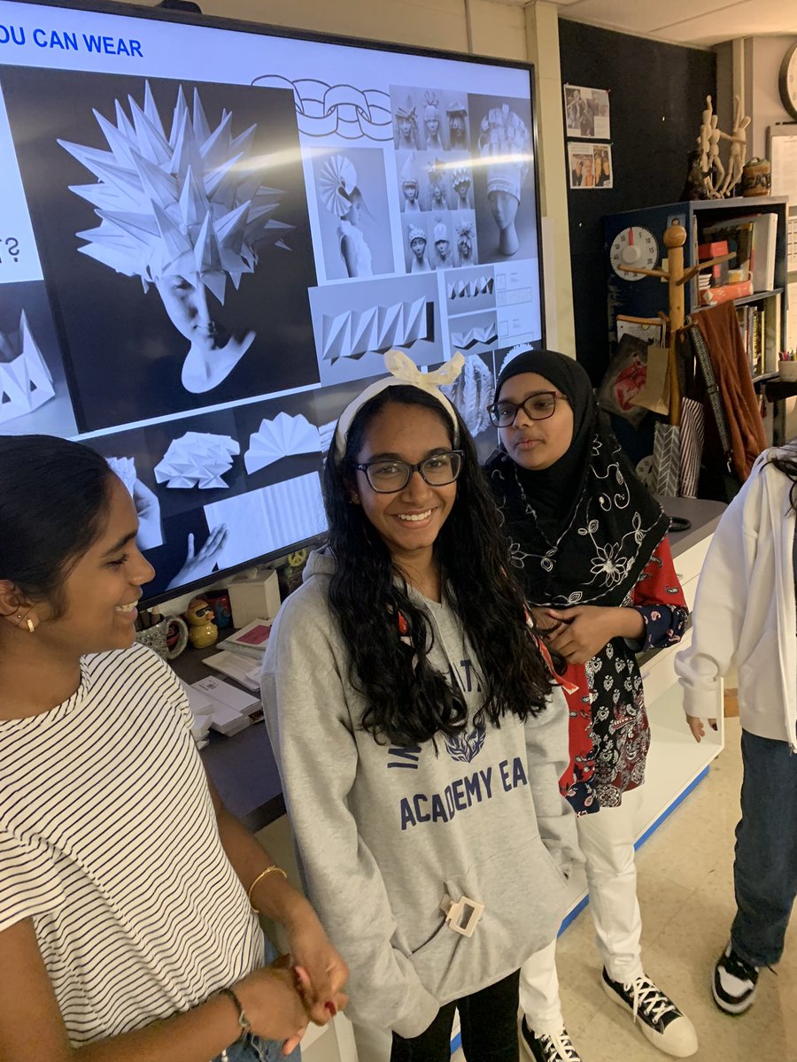 KatieHosbach's tweet image. Sophomore students embrace the challenge to create something they can wear using leftover packing paper from my move to IA #creativethinking #iaeast #tsdart #tsdthinkers #designthinking