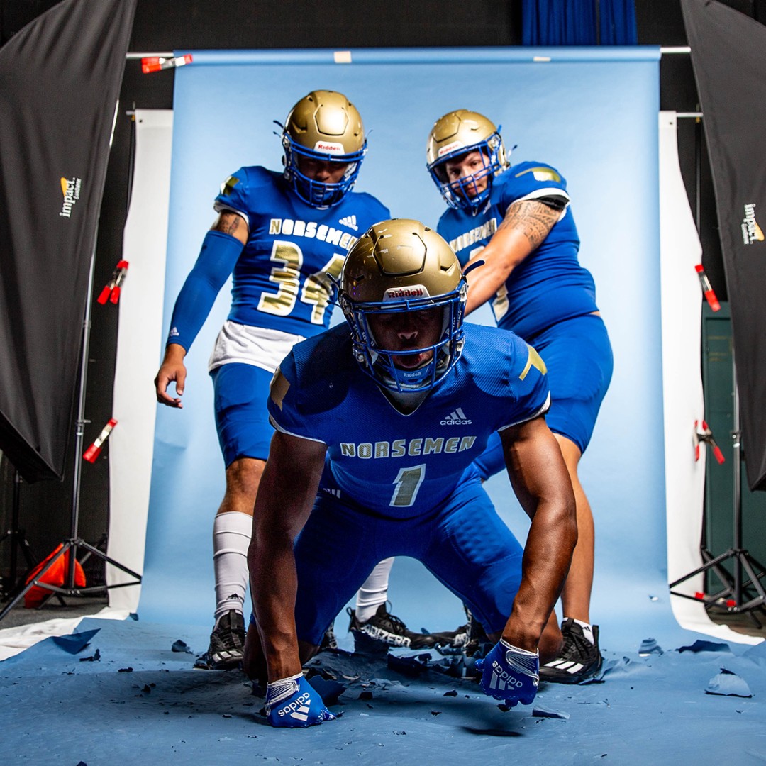 ❗WARNING❗ 
Beware of the dawgs⛓️ 
#gogoneo #madeonthebanks