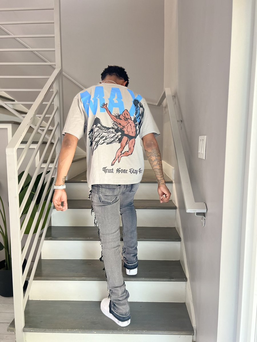 sbgdee1's tweet photo. 💙💙 these @MaximoApparel all purpose fr🐐 #imback https://t.co/sMo6Qxu2pU