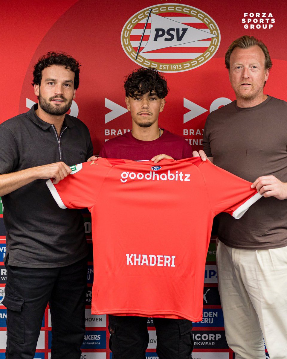 ForzaSG's tweet photo. 𝗛𝗮𝗿𝗱 𝘄𝗼𝗿𝗸 𝗽𝗮𝘆𝘀 𝗼𝗳𝗳 😤
Show some love for Benjamin Khaderi who concluded his first professional agreement! ✍️❤️
#ForzaBenjamin https://t.co/8OV1Cu0oOA