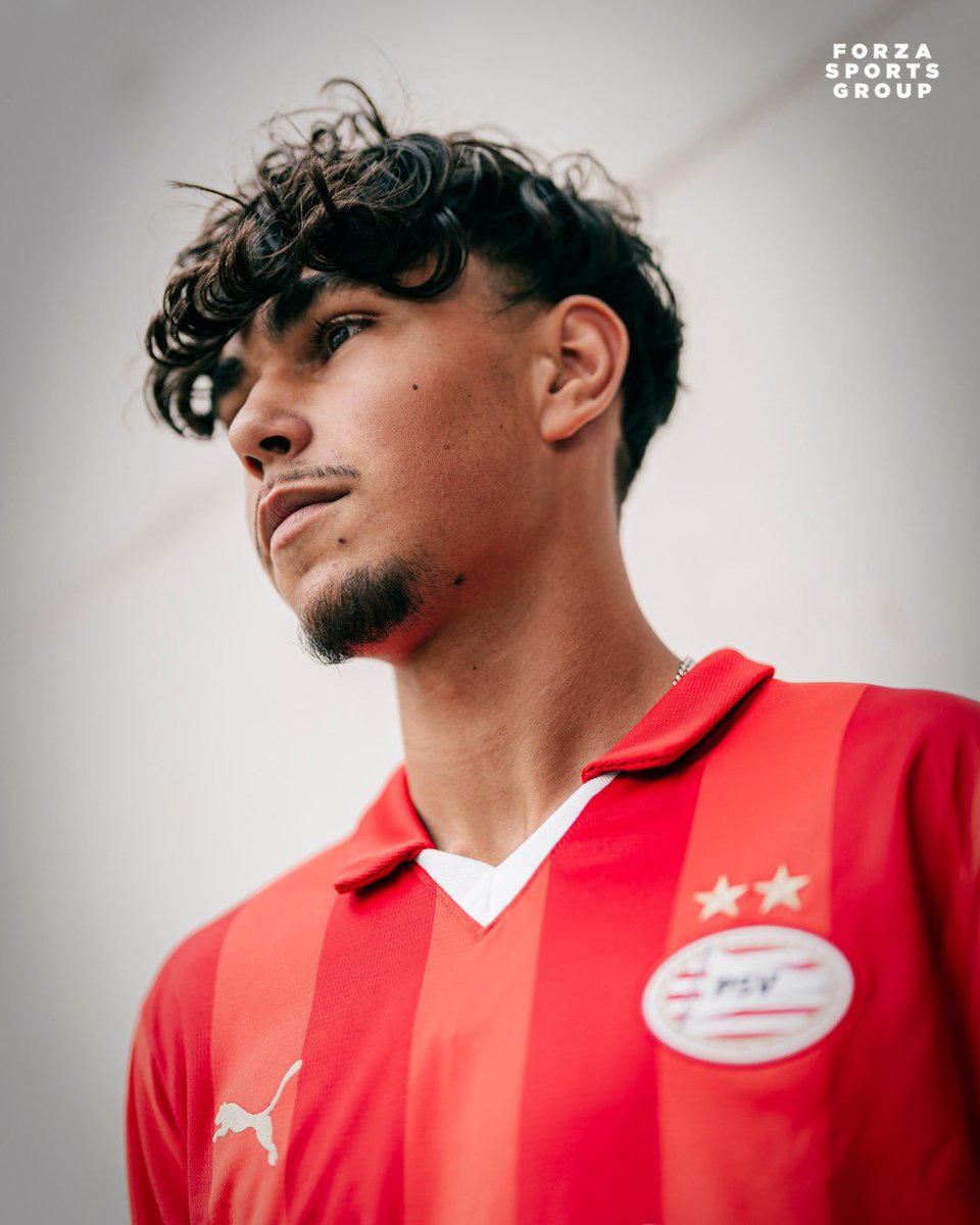 𝗛𝗮𝗿𝗱 𝘄𝗼𝗿𝗸 𝗽𝗮𝘆𝘀 𝗼𝗳𝗳 😤
Show some love for Benjamin Khaderi who concluded his first professional agreement! ✍️❤️
#ForzaBenjamin