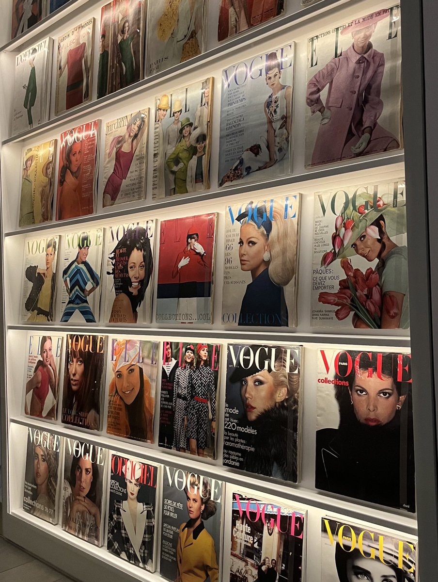 thegirlinlust's tweet photo. today at the Dior exhibition <3 https://t.co/mgGLxg5snx
